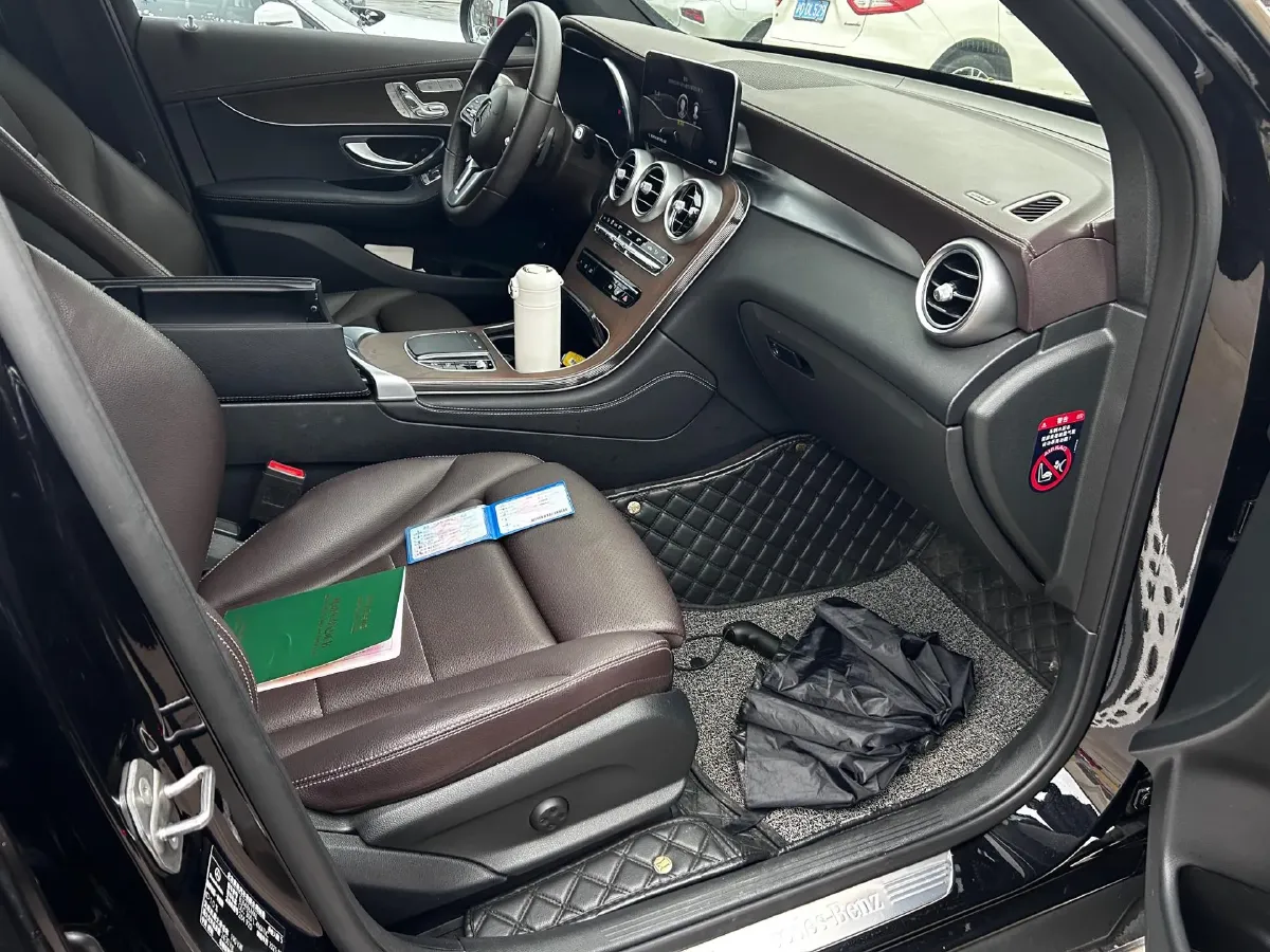 2022 Mercedes-Benz GLC Class 2.0T 258HP L4 9AT,autocango,china used car exporter,china ev exporter,chinese used car exporter,chinese used ev exporter