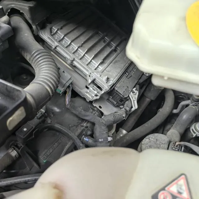 2021 Mercedes-Benz V Class 2.0T 211HP L4 9AT,autocango,china used car exporter,china ev exporter,chinese used car exporter,chinese used ev exporter