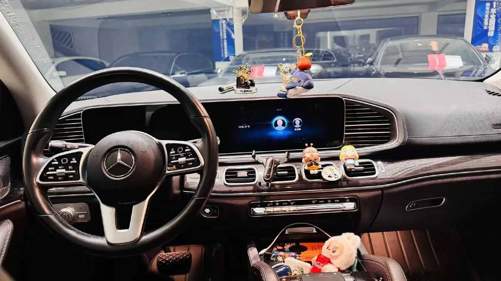 2020 Mercedes-Benz GLE Class 2.0T 258HP L4 9AT,autocango,china used car exporter,china ev exporter,chinese used car exporter,chinese used ev exporter