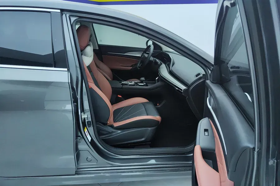 2021 ChangAn Eado 1.4T 160HP L4 7DCT,autocango,china used car exporter,china ev exporter,chinese used car exporter,chinese used ev exporter