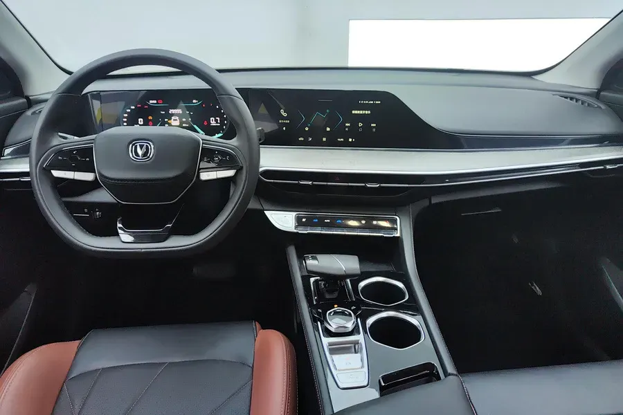 2021 ChangAn Eado 1.4T 160HP L4 7DCT,autocango,china used car exporter,china ev exporter,chinese used car exporter,chinese used ev exporter