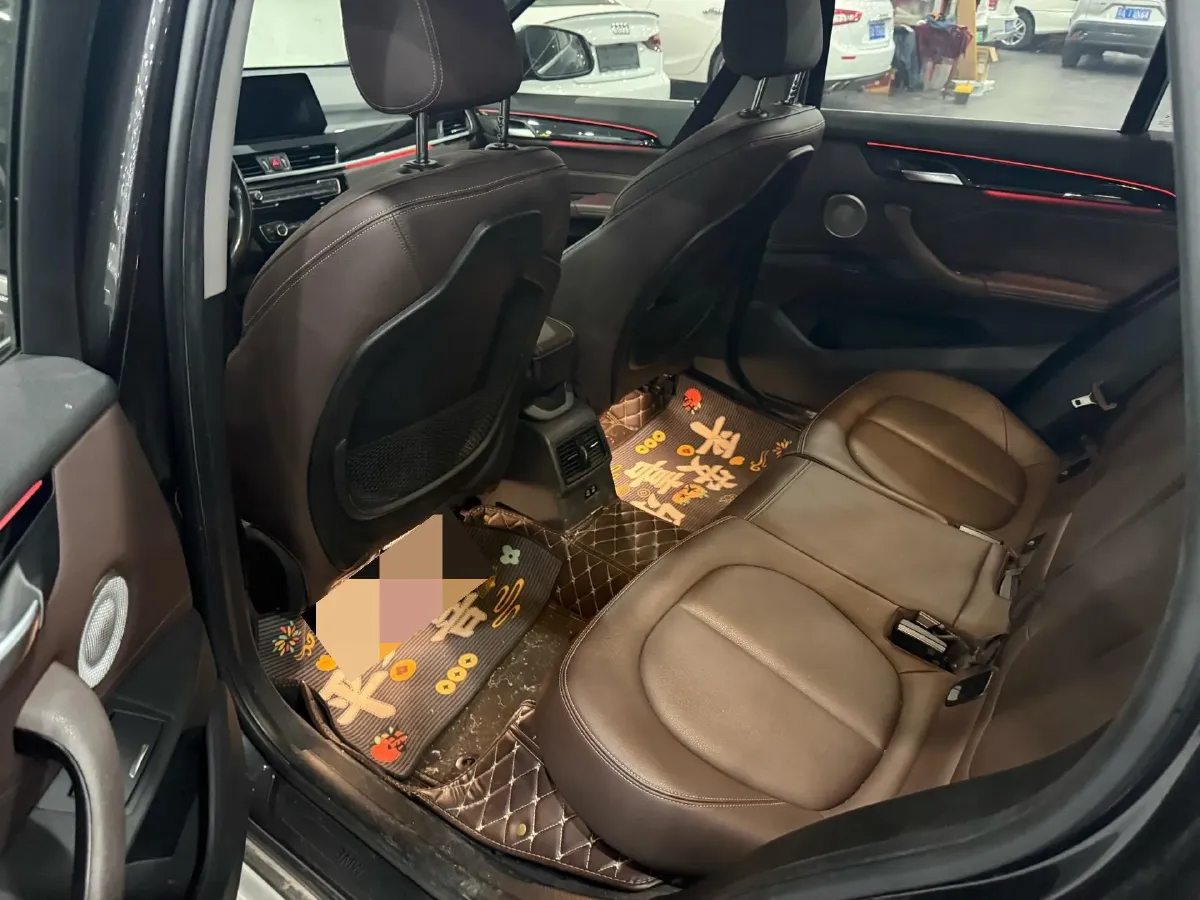 2021 BMW X1 1.5T 140HP L3 7DCT,autocango,china used car exporter,china ev exporter,chinese used car exporter,chinese used ev exporter