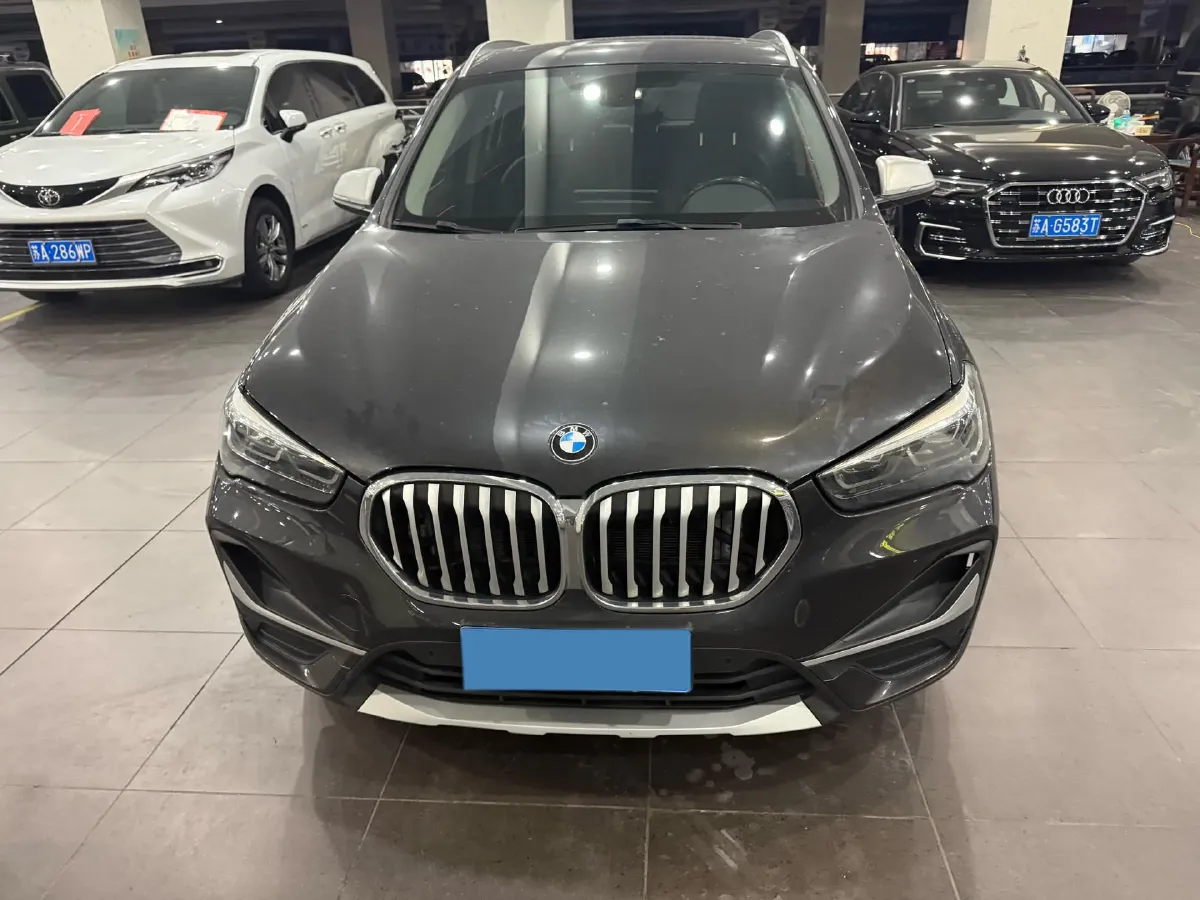 2021 BMW X1 1.5T 140HP L3 7DCT,autocango,china used car exporter,china ev exporter,chinese used car exporter,chinese used ev exporter