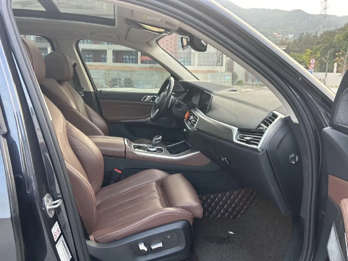 2021 BMW X5 3.0T 340HP L6 8AT,autocango,china used car exporter,china ev exporter,chinese used car exporter,chinese used ev exporter