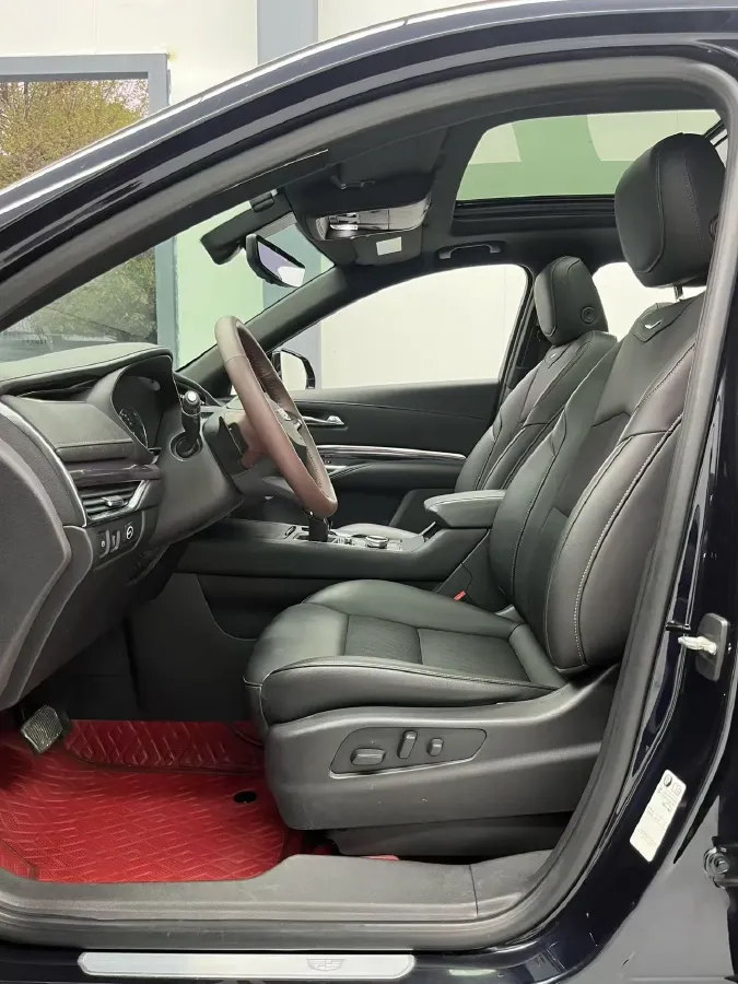 2020 Cadillac XT4 2.0T 237HP L4 9AT,autocango,china used car exporter,china ev exporter,chinese used car exporter,chinese used ev exporter