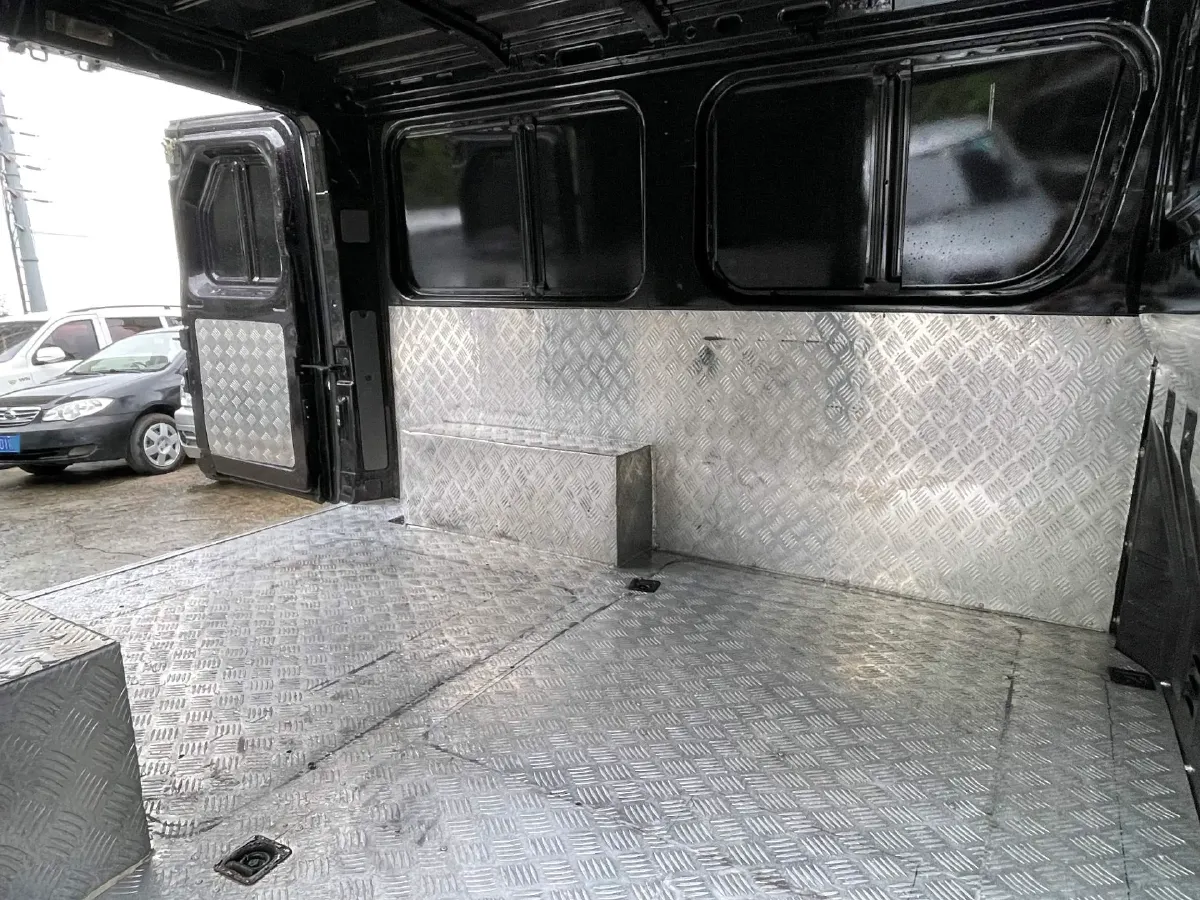 2019 MAXUS XinTu V80 2.5T 136HP L4 6MT,autocango,china used car exporter,china ev exporter,chinese used car exporter,chinese used ev exporter