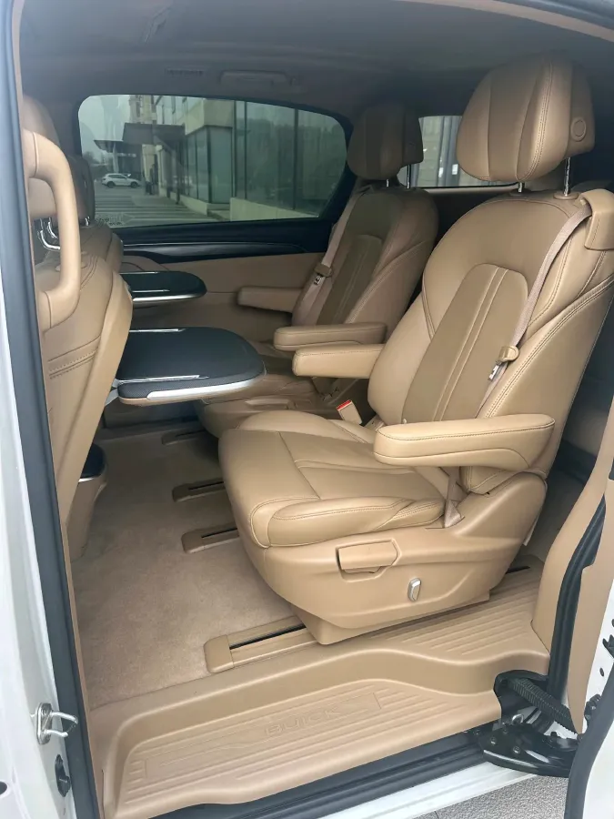 2020 Buick GL8 2.0T 237HP L4 9AT,autocango,china used car exporter,china ev exporter,chinese used car exporter,chinese used ev exporter