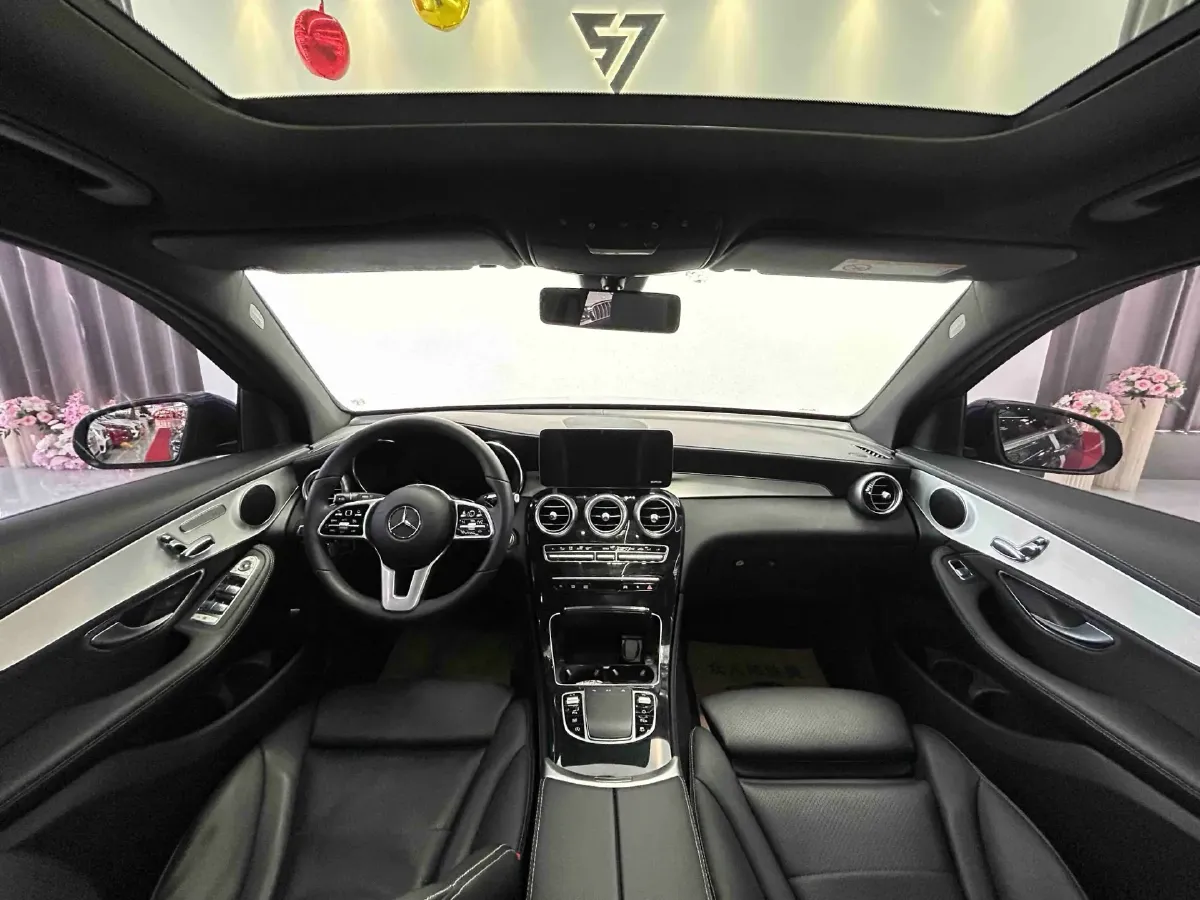 2020 Mercedes-Benz GLC Class 2.0T 197HP L4 9AT,autocango,china used car exporter,china ev exporter,chinese used car exporter,chinese used ev exporter