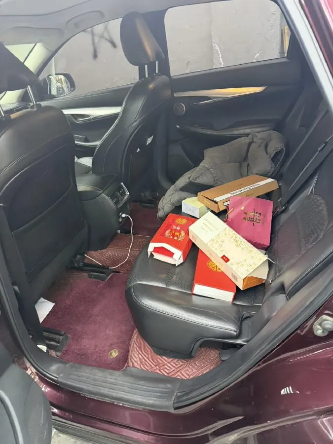 2018 Infiniti QX30 2.0T 211HP L4 7DCT,autocango,china used car exporter,china ev exporter,chinese used car exporter,chinese used ev exporter