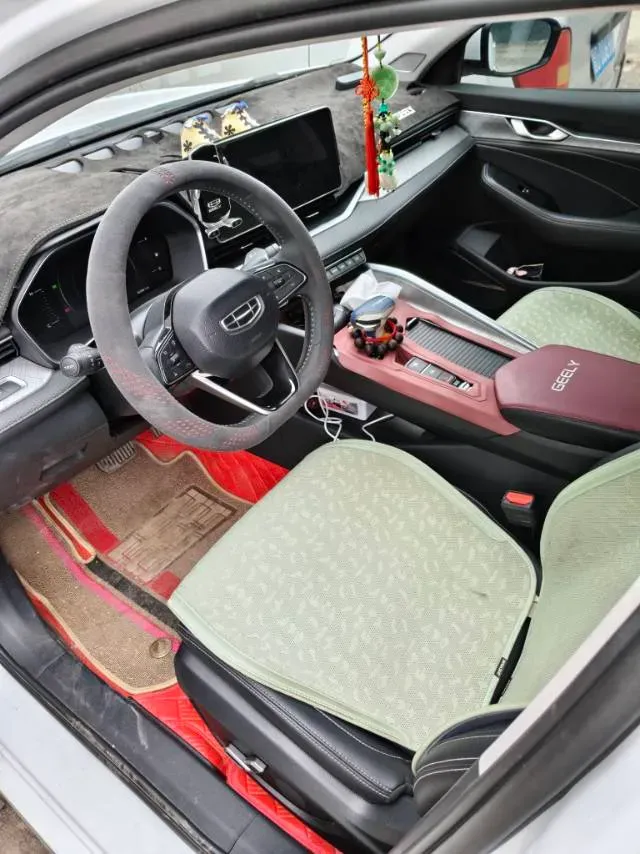 2021 Geely Preface 2.0T 190HP L4 7DCT,autocango,china used car exporter,china ev exporter,chinese used car exporter,chinese used ev exporter