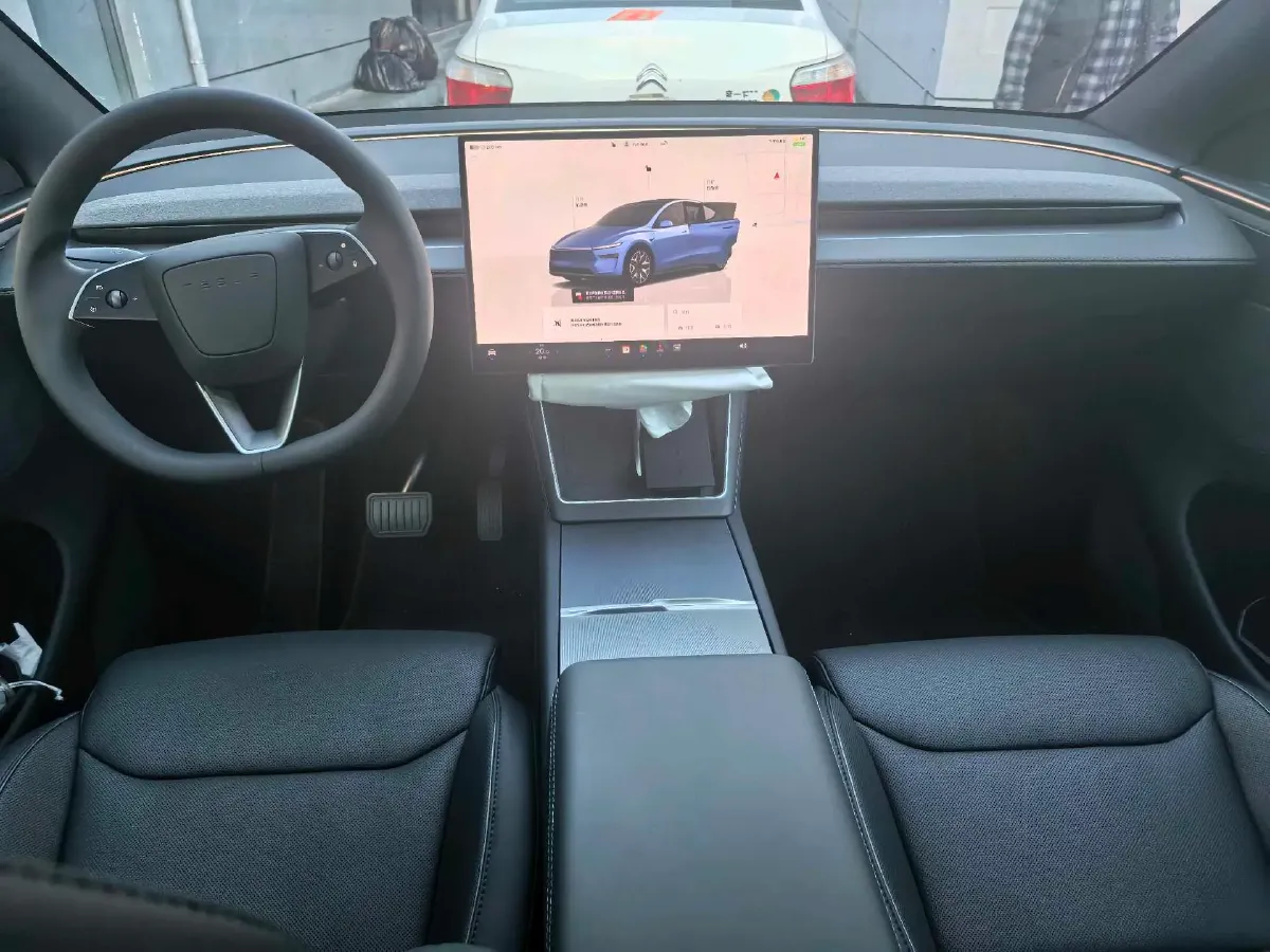 2025 Tesla Model Y L BEV,autocango,china used car exporter,china ev exporter,chinese used car exporter,chinese used ev exporter