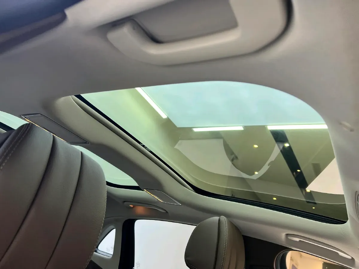 2022 Mercedes-Benz E Class 2.0T 258HP L4 9AT,autocango,china used car exporter,china ev exporter,chinese used car exporter,chinese used ev exporter