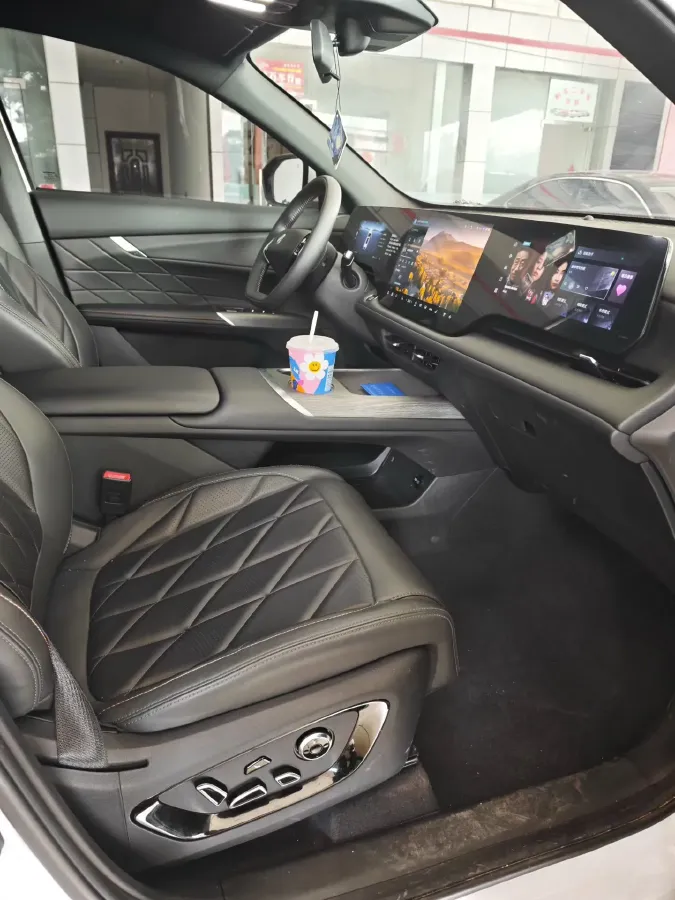 2025 ChangAn CS75 Plus 1.5T 192HP L4 8AT,autocango,china used car exporter,china ev exporter,chinese used car exporter,chinese used ev exporter