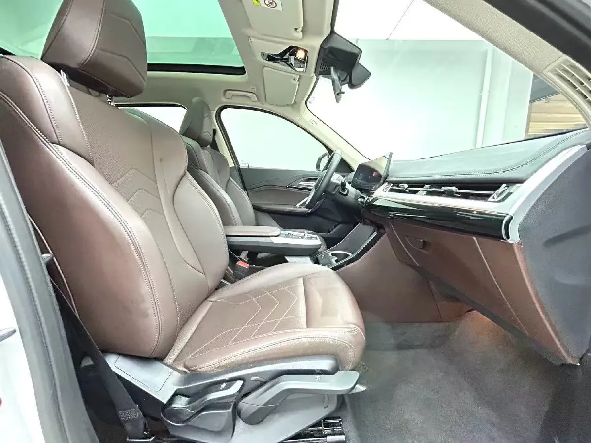 2023 BMW X1 1.5T 156HP L3 7DCT,autocango,china used car exporter,china ev exporter,chinese used car exporter,chinese used ev exporter