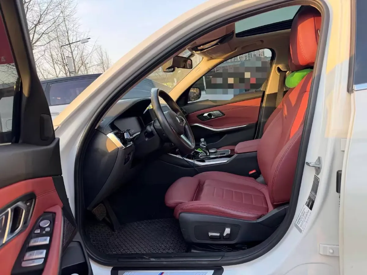 2021 BMW 3 Series 2.0T 156HP L4 8AT,autocango,china used car exporter,china ev exporter,chinese used car exporter,chinese used ev exporter