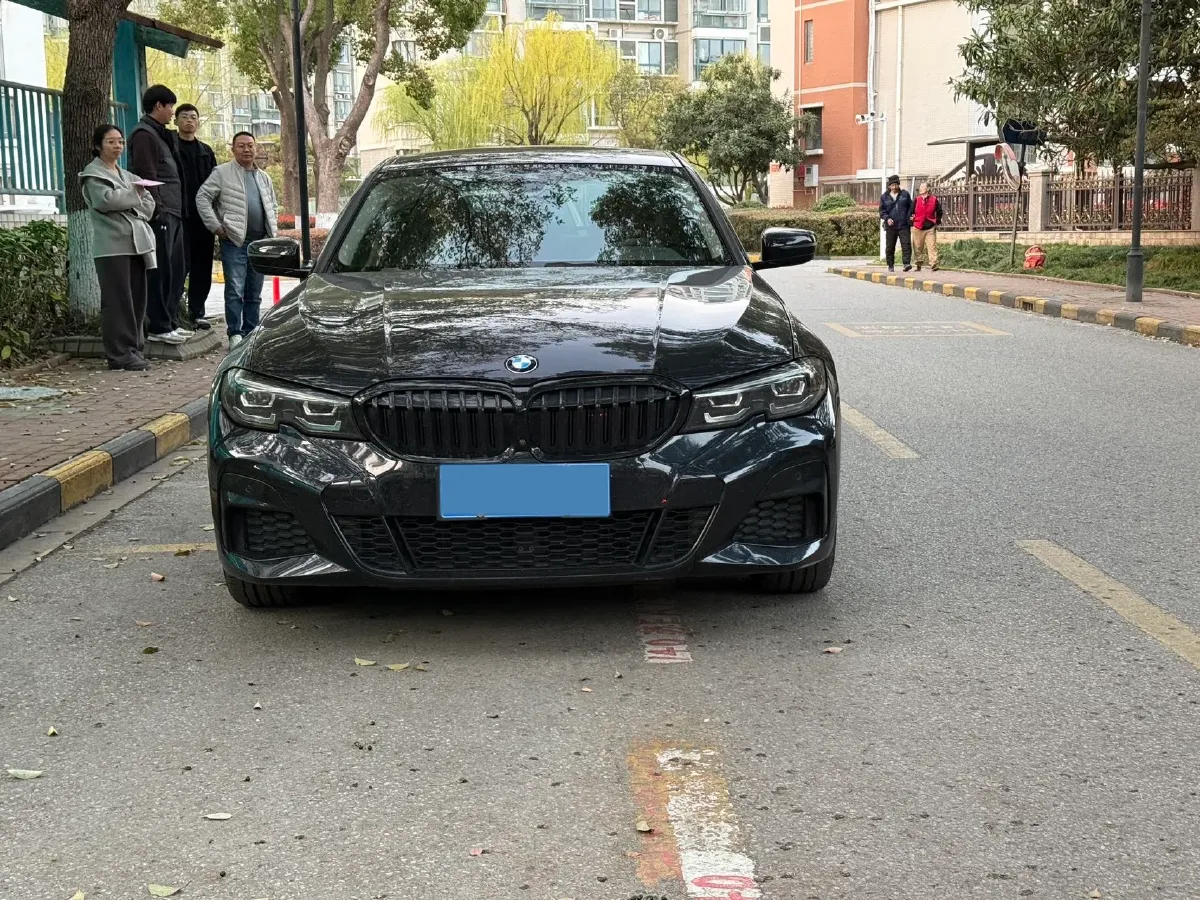 2022 BMW 3 Series 2.0T 184HP L4 8AT,autocango,china used car exporter,china ev exporter,chinese used car exporter,chinese used ev exporter