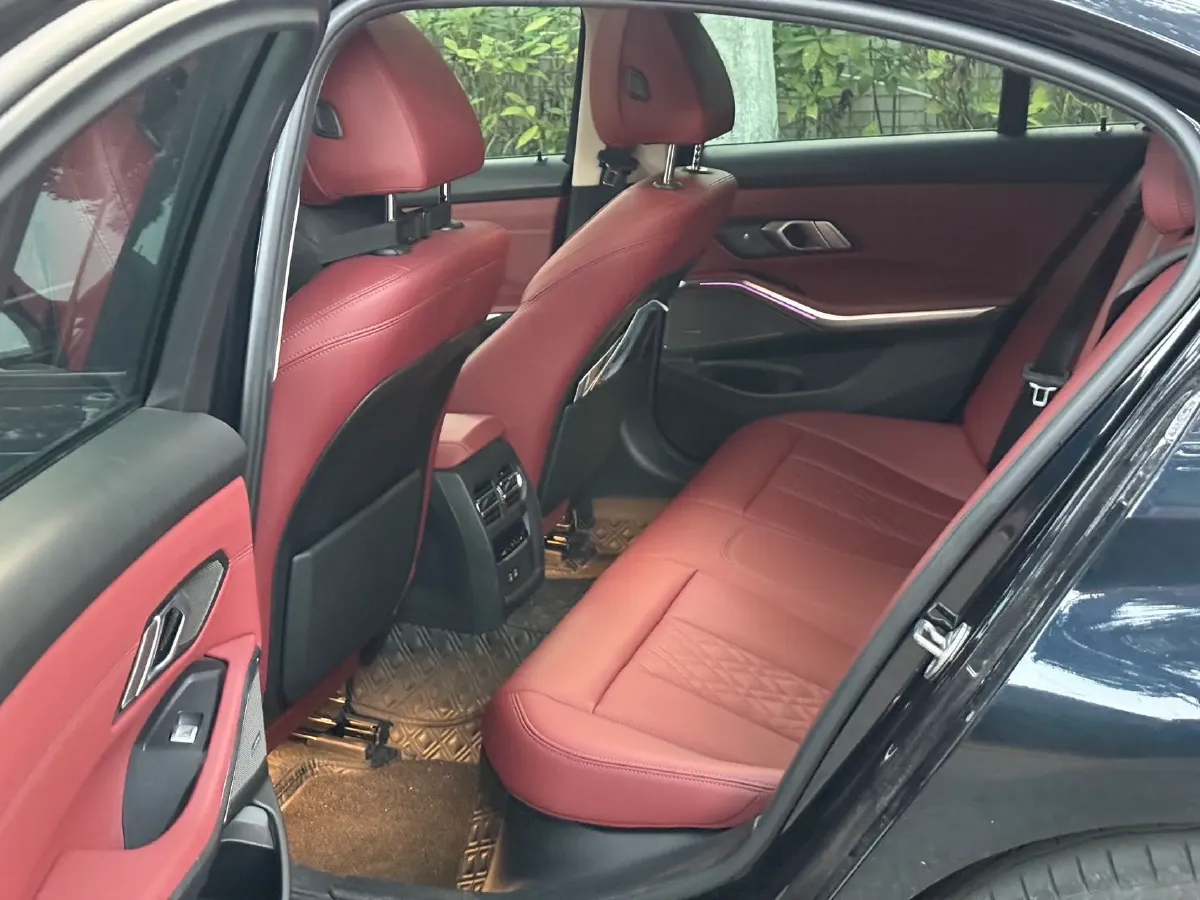 2022 BMW 3 Series 2.0T 184HP L4 8AT,autocango,china used car exporter,china ev exporter,chinese used car exporter,chinese used ev exporter