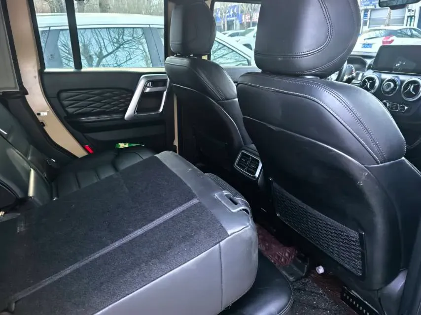 2019 Beijing BJ40 2.3T 231HP L4 6AT,autocango,china used car exporter,china ev exporter,chinese used car exporter,chinese used ev exporter