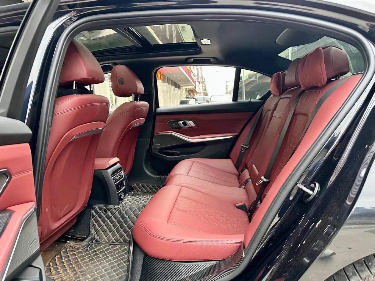 2023 BMW 3 Series 2.0T 245HP L4 8AT,autocango,china used car exporter,china ev exporter,chinese used car exporter,chinese used ev exporter