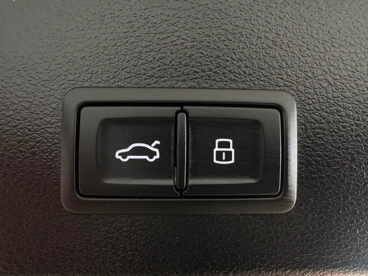 2022 Audi Q2L 1.4T 150HP L4 7DCT,autocango,china used car exporter,china ev exporter,chinese used car exporter,chinese used ev exporter