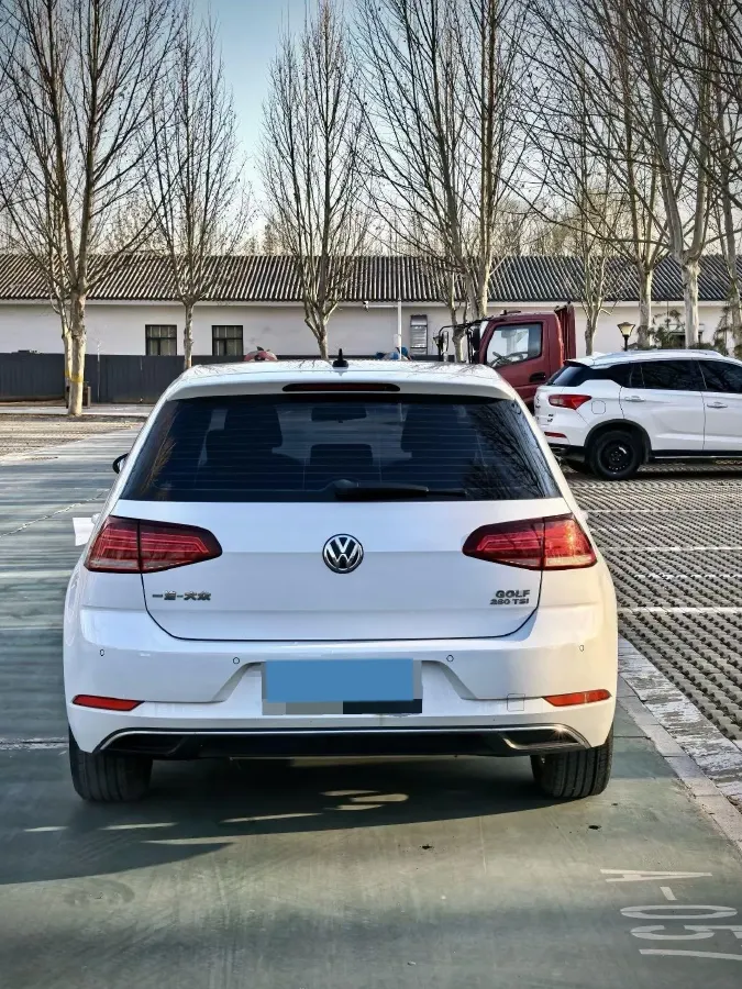 2019 Brilliance Auto V7 1.8T 231HP L4 7DCT,autocango,china used car exporter,china ev exporter,chinese used car exporter,chinese used ev exporter