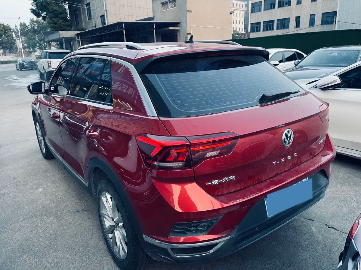 2019 Volkswagen T-Roc 1.4T 131HP L4 7DCT,autocango,china used car exporter,china ev exporter,chinese used car exporter,chinese used ev exporter