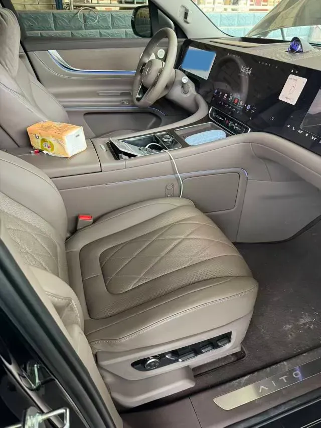 2024 AITO AITO M9 1.5T 152HP L4 REEV 42KWH,autocango,china used car exporter,china ev exporter,chinese used car exporter,chinese used ev exporter