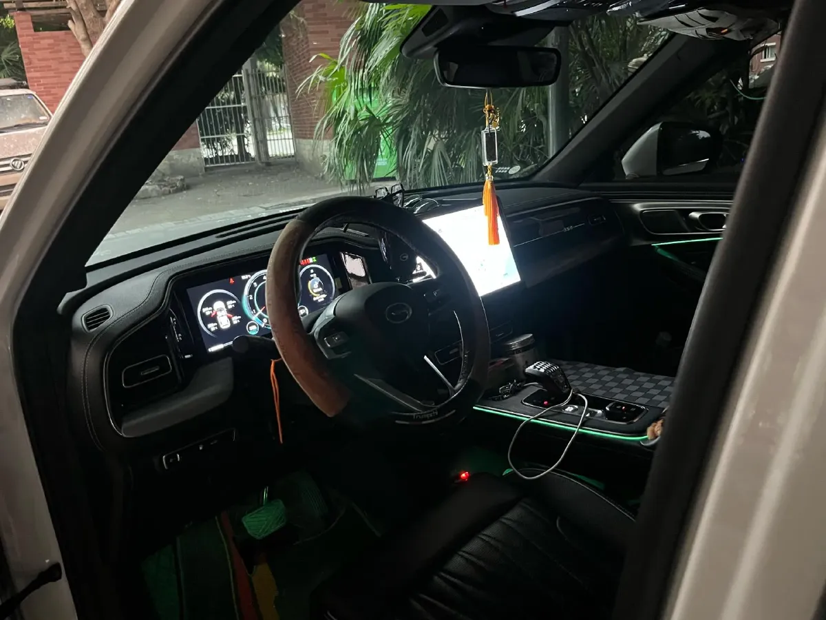 2024 GAC Trumpchi GS8 2.0T 252HP L4 8AT,autocango,china used car exporter,china ev exporter,chinese used car exporter,chinese used ev exporter