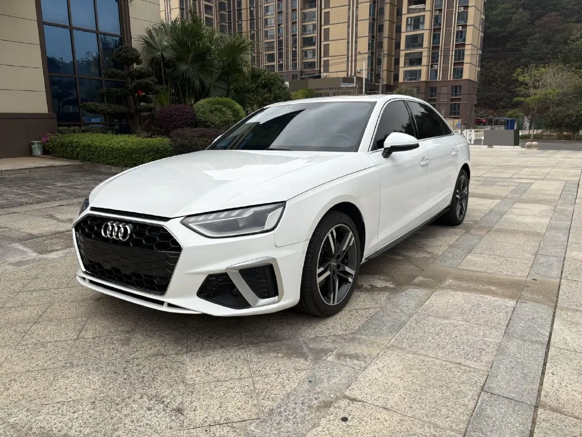 2020 Audi A4L 2.0T 190HP L4 7DCT,autocango,china used car exporter,china ev exporter,chinese used car exporter,chinese used ev exporter