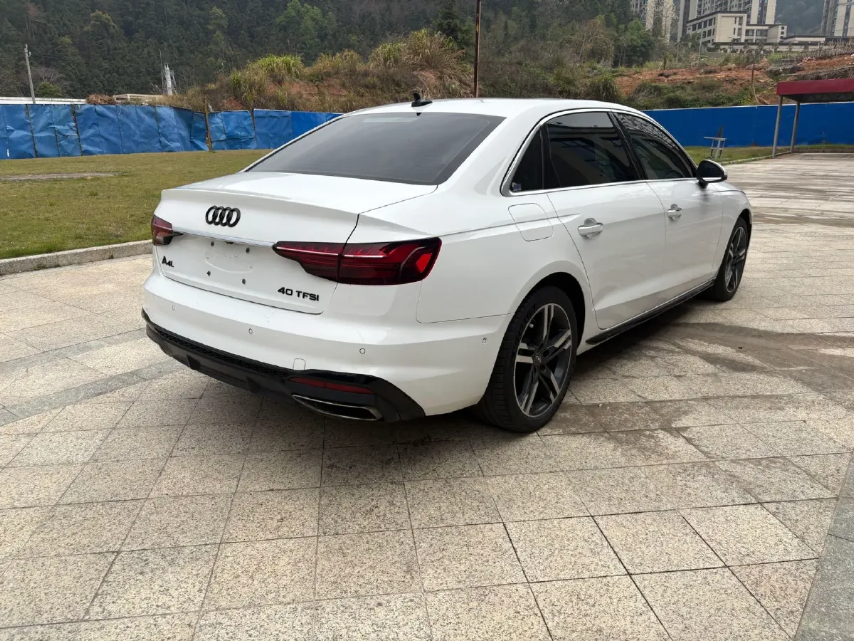 2020 Audi A4L 2.0T 190HP L4 7DCT,autocango,china used car exporter,china ev exporter,chinese used car exporter,chinese used ev exporter