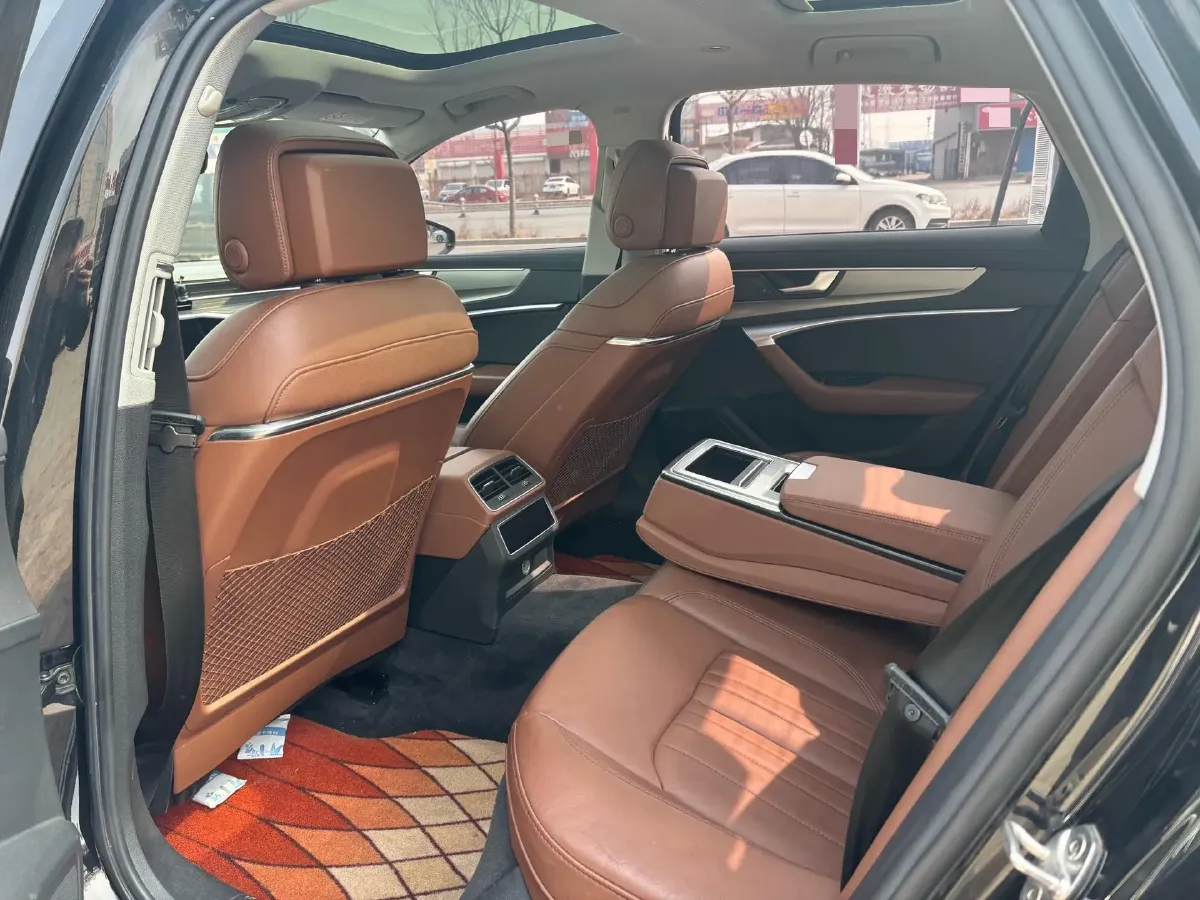 2020 Audi A6L 2.0T 224HP L4 7DCT,autocango,china used car exporter,china ev exporter,chinese used car exporter,chinese used ev exporter