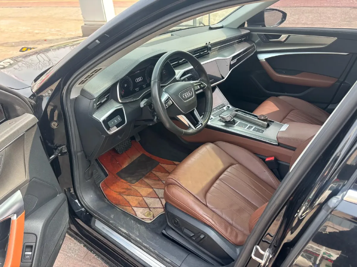 2020 Audi A6L 2.0T 224HP L4 7DCT,autocango,china used car exporter,china ev exporter,chinese used car exporter,chinese used ev exporter