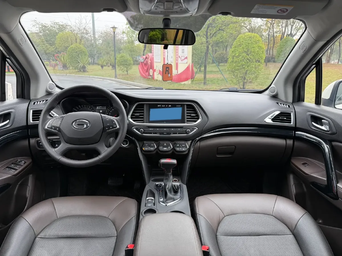 2017 GAC Trumpchi GS4 1.5T 152HP L4 6AT,autocango,china used car exporter,china ev exporter,chinese used car exporter,chinese used ev exporter