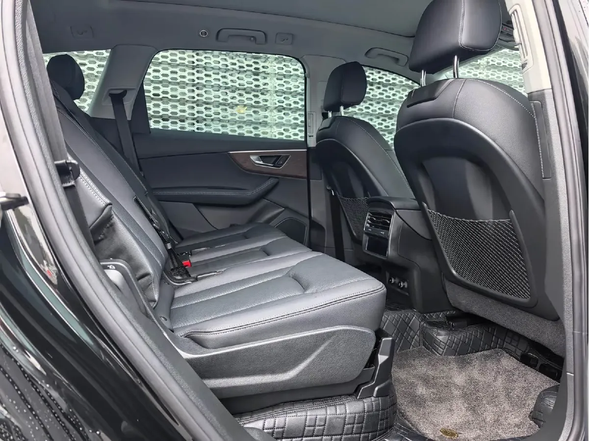 2025 Audi Q7 3.0T 340HP V6 8AT,autocango,china used car exporter,china ev exporter,chinese used car exporter,chinese used ev exporter