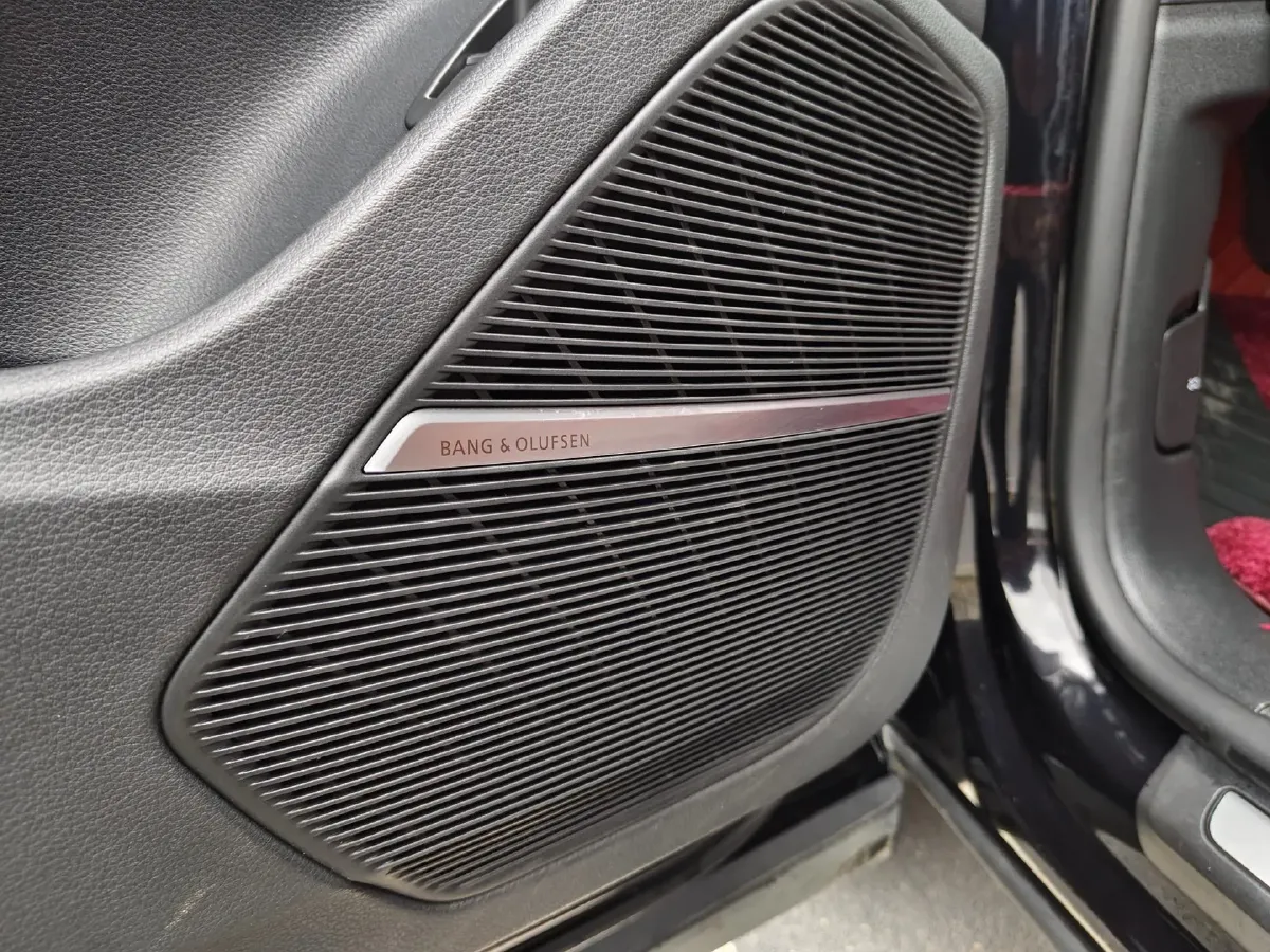 2021 Audi Q8 3.0T 340HP V6 8AT,autocango,china used car exporter,china ev exporter,chinese used car exporter,chinese used ev exporter