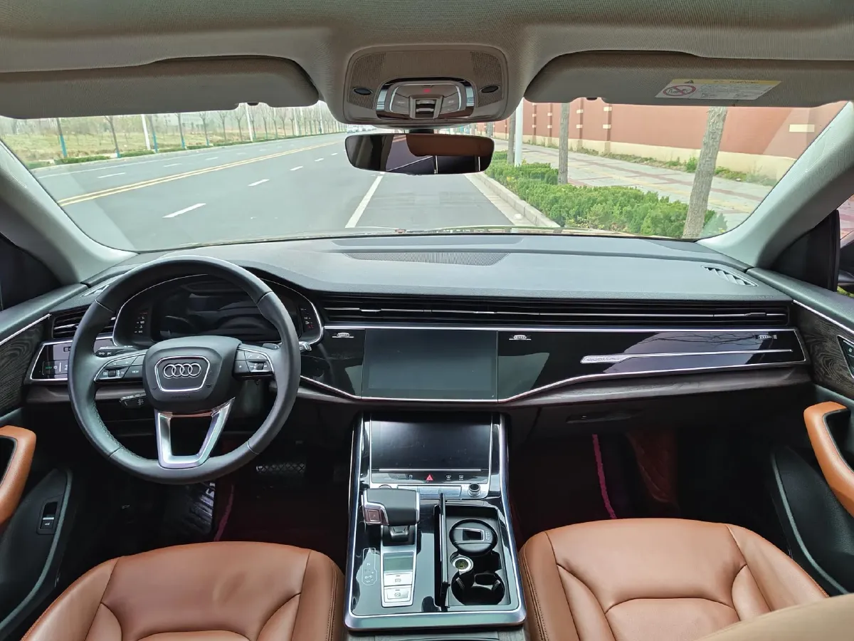 2021 Audi Q8 3.0T 340HP V6 8AT,autocango,china used car exporter,china ev exporter,chinese used car exporter,chinese used ev exporter