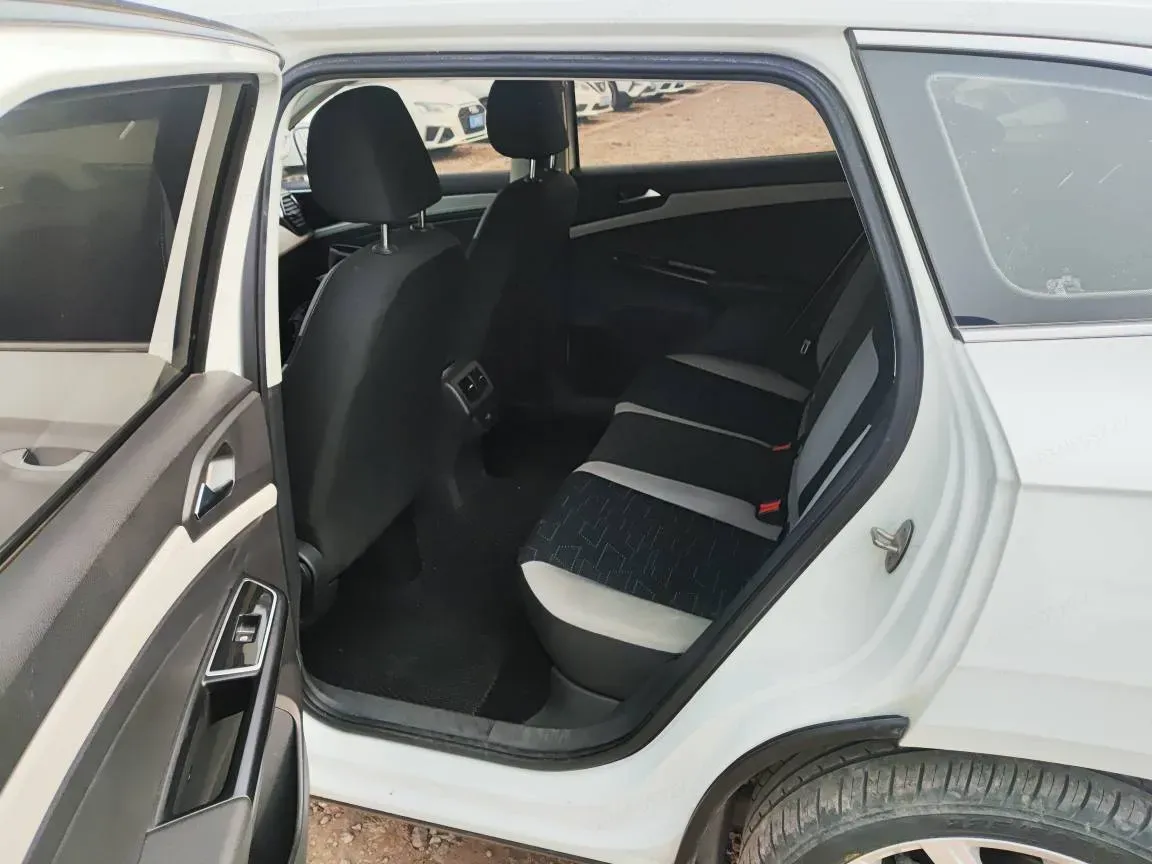 2023 Jetta VS7 1.4T 150HP L4 6AT,autocango,china used car exporter,china ev exporter,chinese used car exporter,chinese used ev exporter