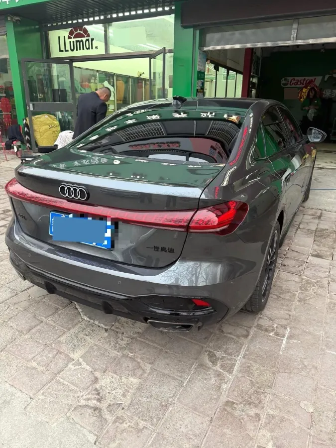 2026 Audi A5L 2.0T 204HP L4 7DCT,autocango,china used car exporter,china ev exporter,chinese used car exporter,chinese used ev exporter