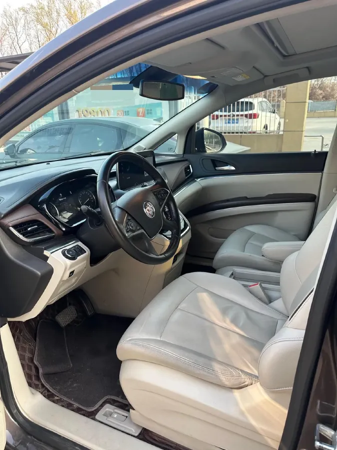 2021 Buick GL8 2.0T 237HP L4 9AT,autocango,china used car exporter,china ev exporter,chinese used car exporter,chinese used ev exporter