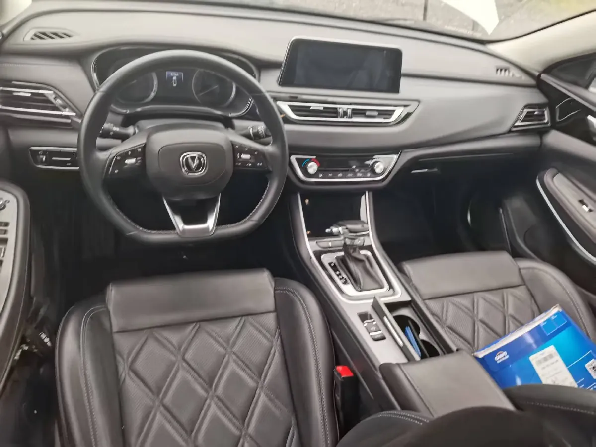 2022 ChangAn Raeton CC 1.5T 188HP L4 7DCT,autocango,china used car exporter,china ev exporter,chinese used car exporter,chinese used ev exporter