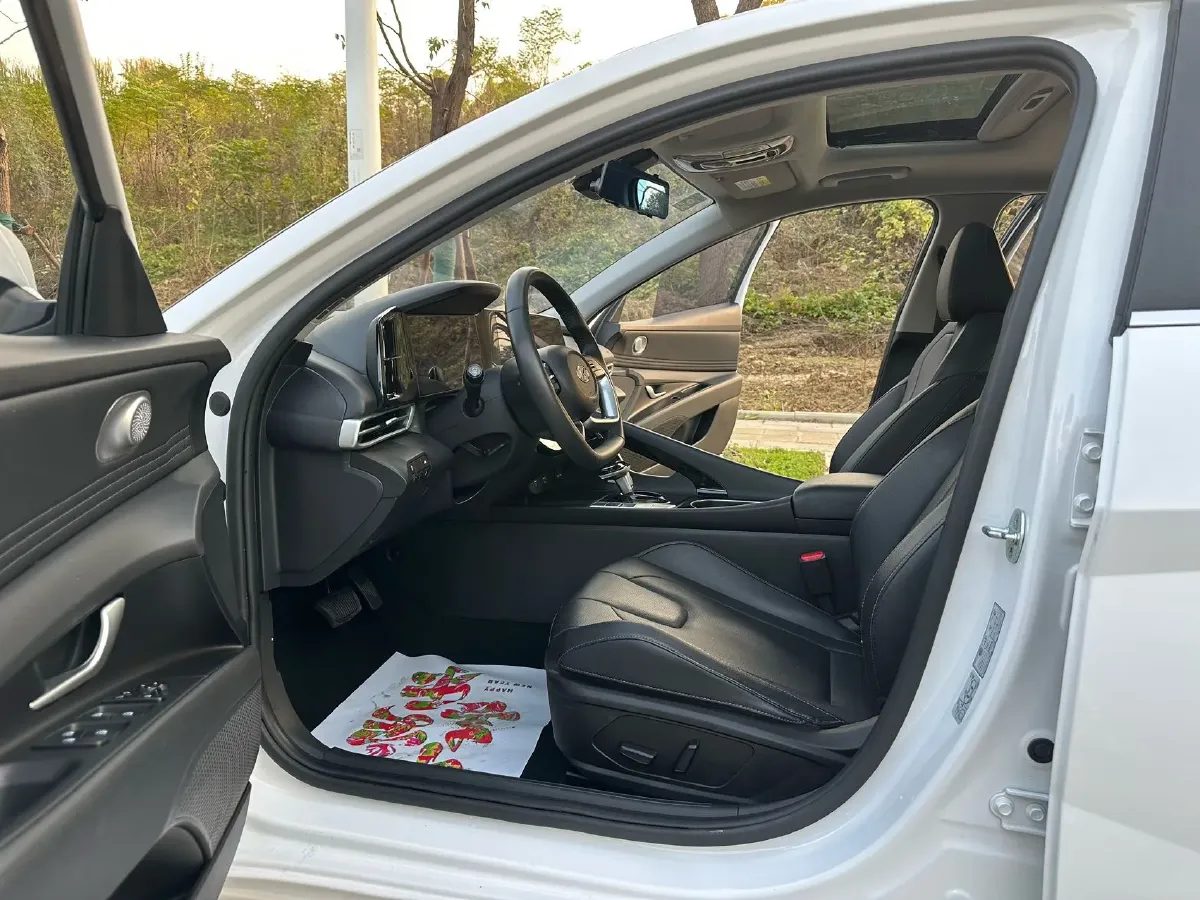 2022 Hyundai Elantra 1.5L 115HP L4 CVT,autocango,china used car exporter,china ev exporter,chinese used car exporter,chinese used ev exporter