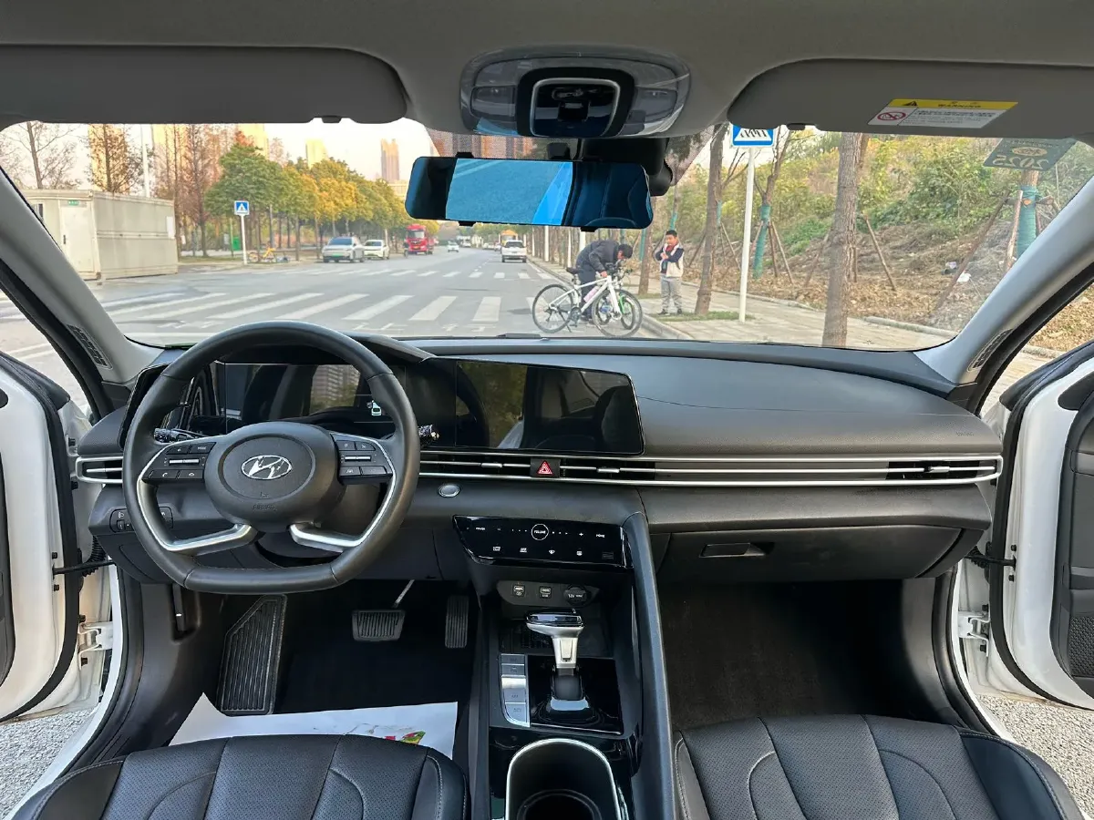 2022 Hyundai Elantra 1.5L 115HP L4 CVT,autocango,china used car exporter,china ev exporter,chinese used car exporter,chinese used ev exporter