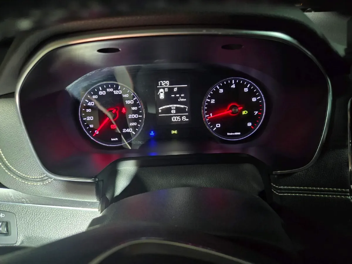 2018 Roewe RX5 1.5T 169HP L4 7DCT,autocango,china used car exporter,china ev exporter,chinese used car exporter,chinese used ev exporter