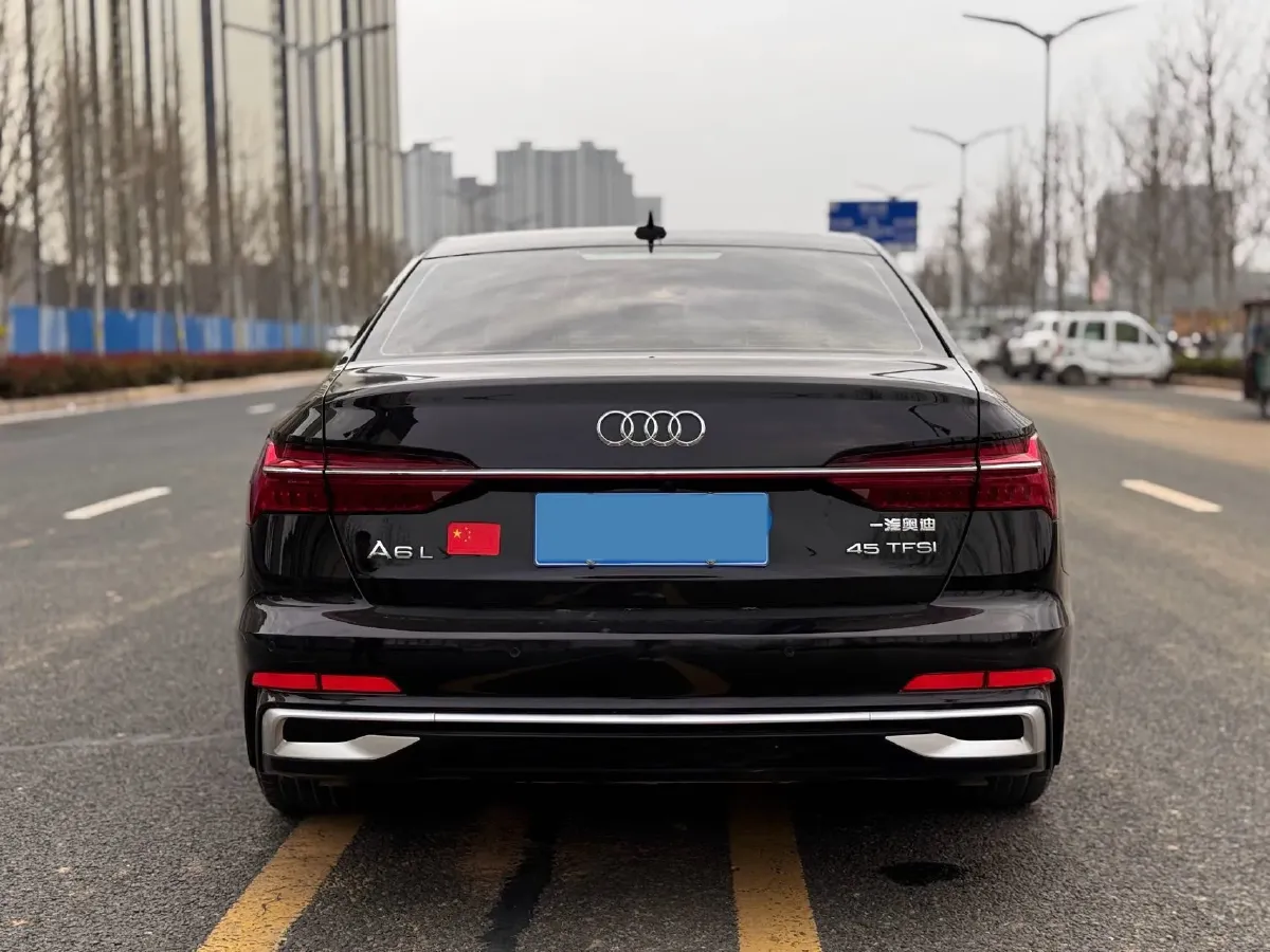 2019 Audi A6L 2.0T 190HP L4 7DCT,autocango,china used car exporter,china ev exporter,chinese used car exporter,chinese used ev exporter