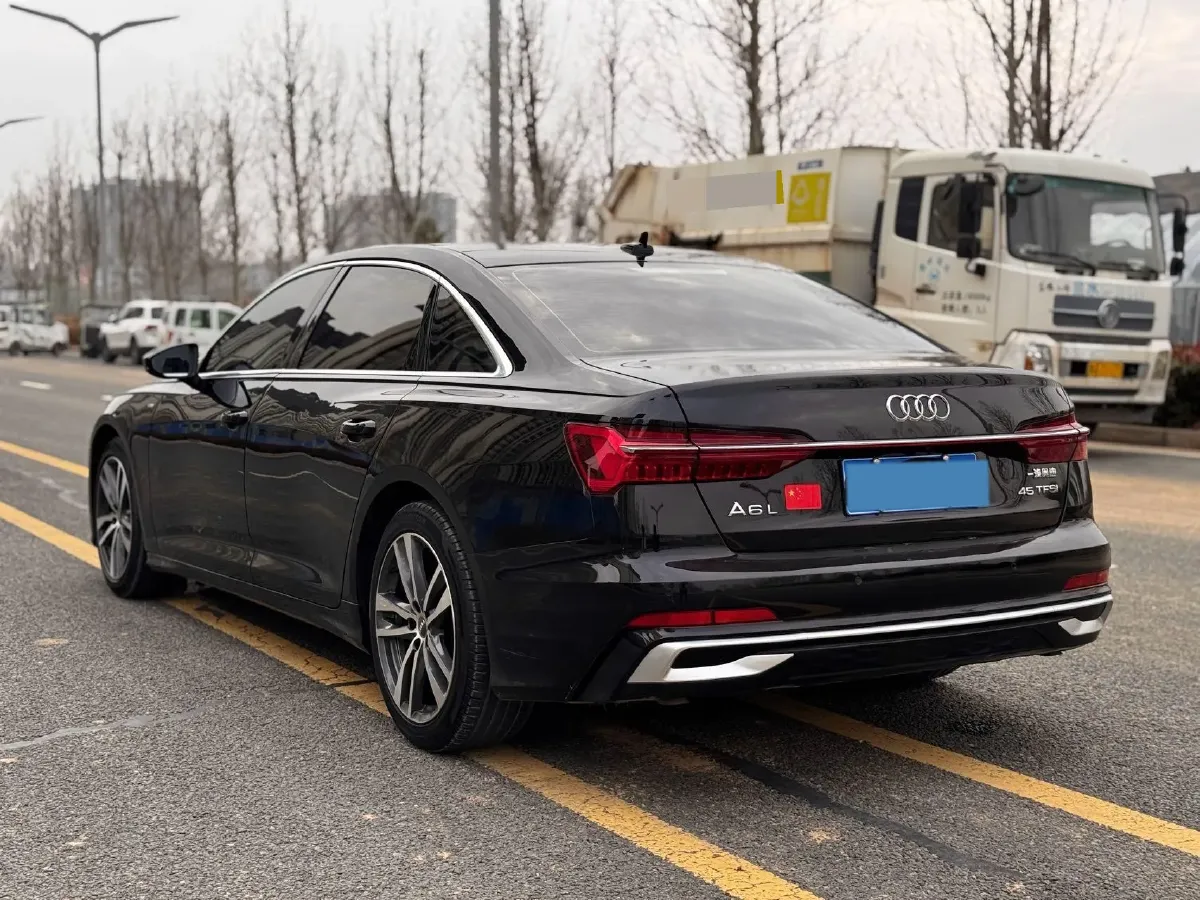 2019 Audi A6L 2.0T 190HP L4 7DCT,autocango,china used car exporter,china ev exporter,chinese used car exporter,chinese used ev exporter