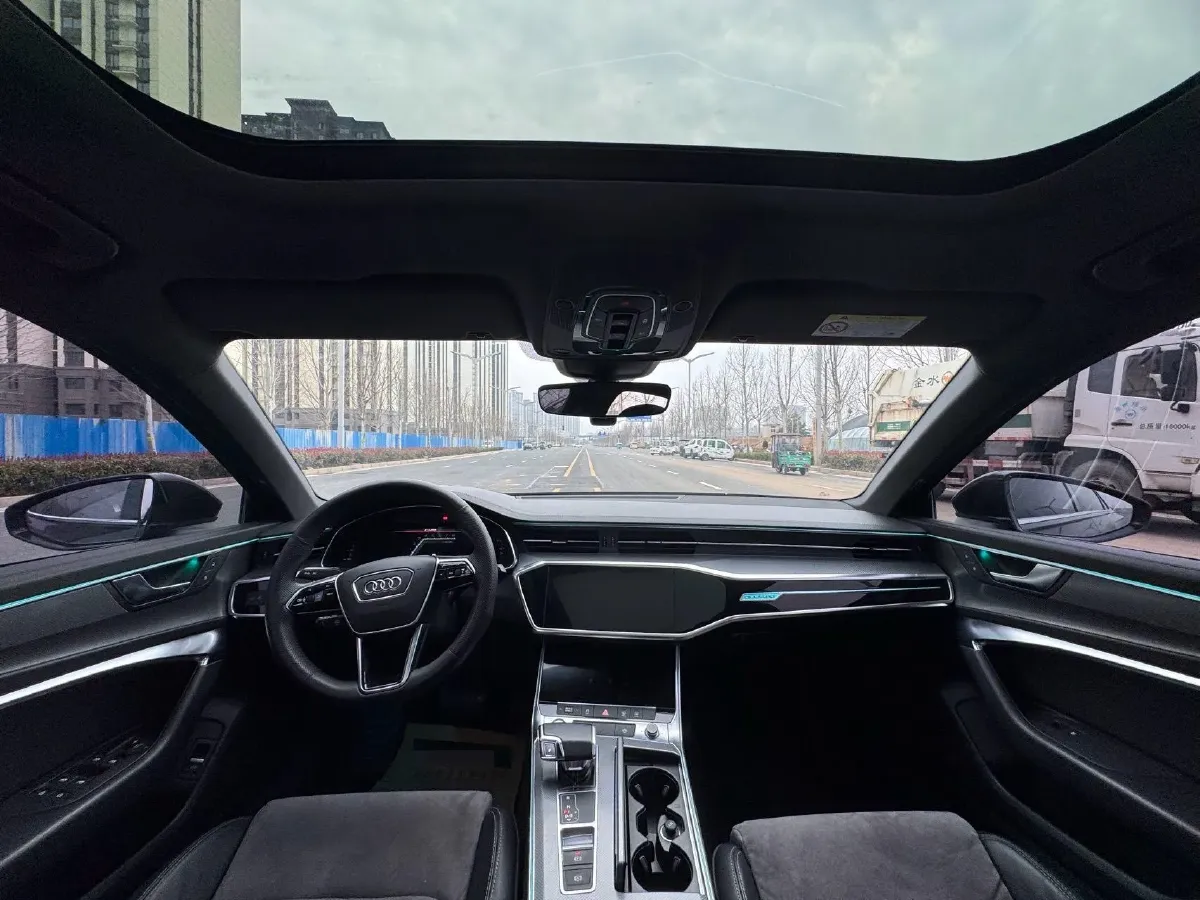 2019 Audi A6L 2.0T 190HP L4 7DCT,autocango,china used car exporter,china ev exporter,chinese used car exporter,chinese used ev exporter