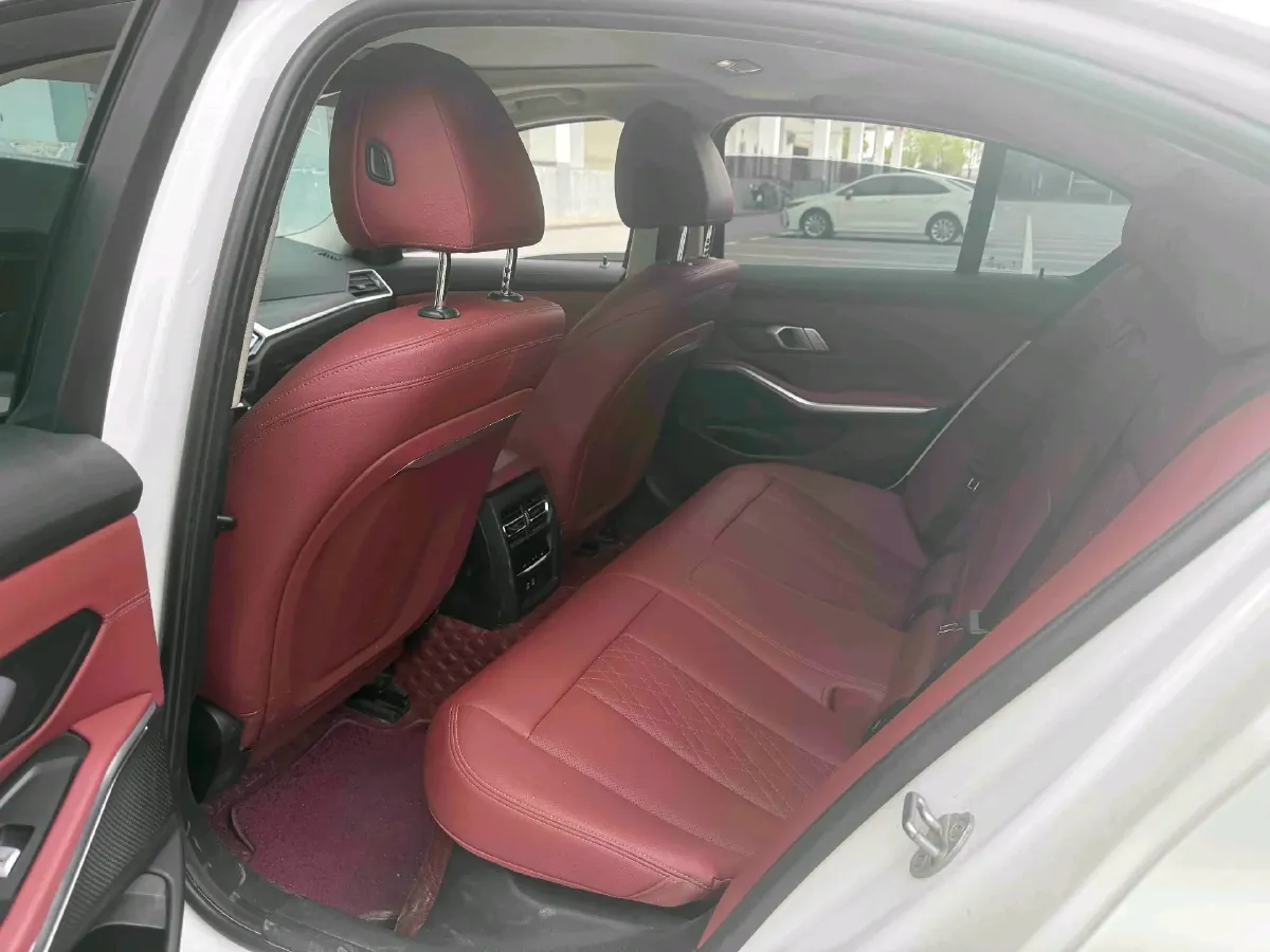 2024 BMW 3 Series 2.0T 184HP L4 8AT,autocango,china used car exporter,china ev exporter,chinese used car exporter,chinese used ev exporter