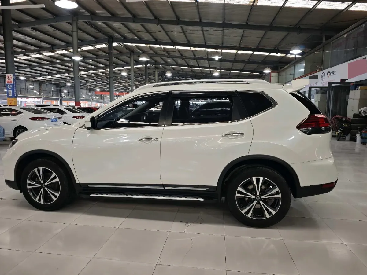 2021 Nissan X-Trail 2.5L 181HP L4 CVT,autocango,china used car exporter,china ev exporter,chinese used car exporter,chinese used ev exporter