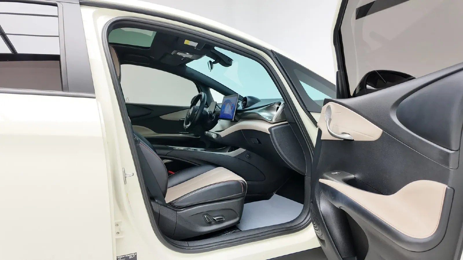 2023 BYD Dolphin BEV 44.928KWH,autocango,china used car exporter,china ev exporter,chinese used car exporter,chinese used ev exporter