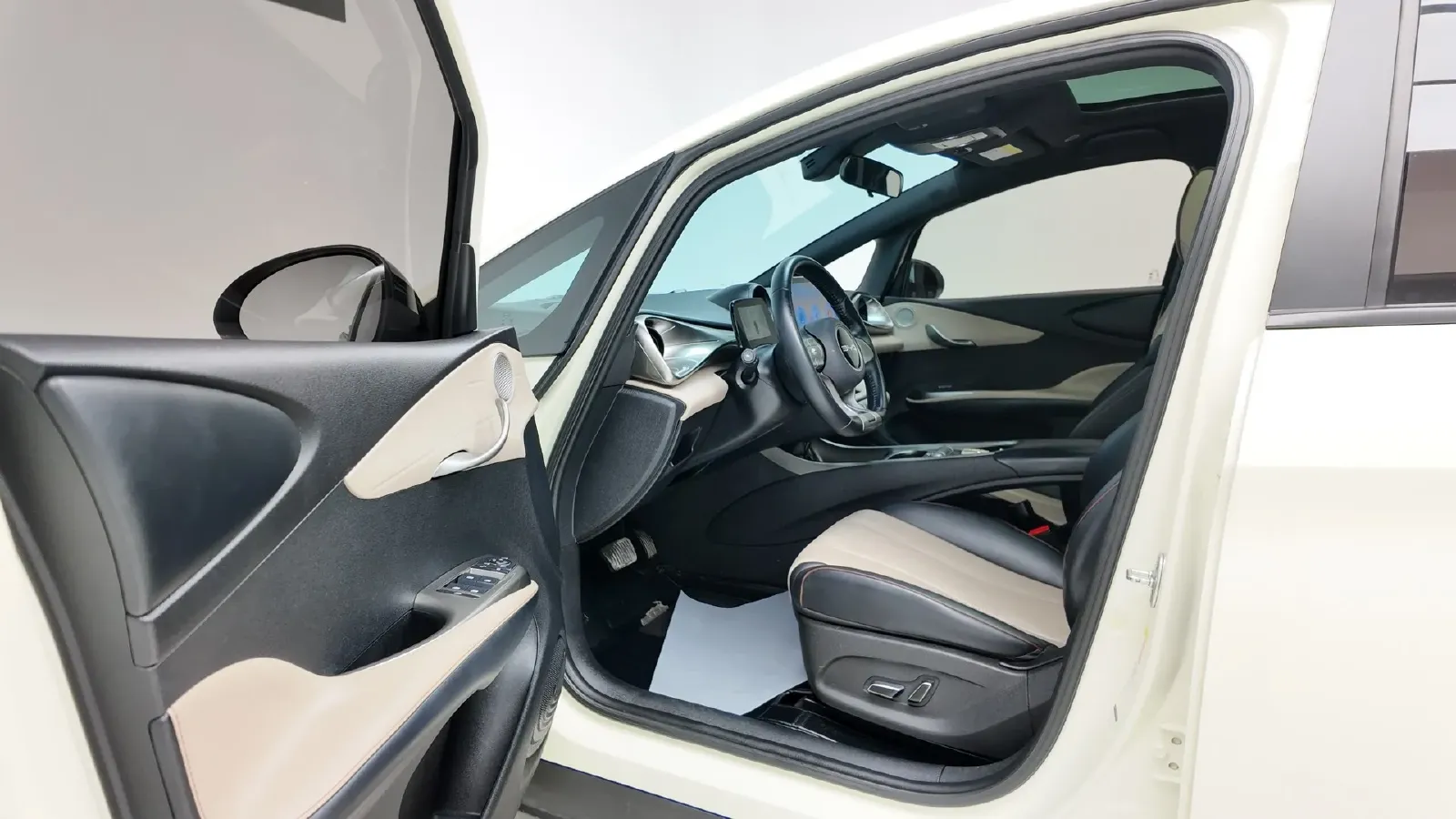 2023 BYD Dolphin BEV 44.928KWH,autocango,china used car exporter,china ev exporter,chinese used car exporter,chinese used ev exporter